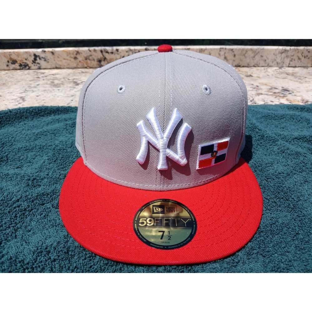 New Era New York Yankees Gray Red Dominican Republic Flag 59Fifty Fitted Hat Cap